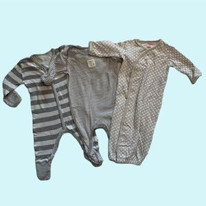 Gray Newborn Sleeping Bundle - Burt’s Bees/ Magnetic Me